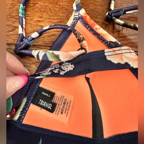 Triangl Navy Delilah Bikini w/ Bag Size Small - Picture 6 of 11
